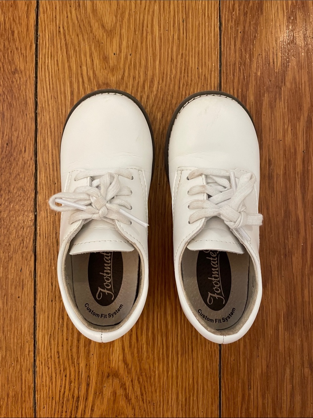 FootMates White Kids Lace-Up Dress Shoes - Size 9.5 Toddler Boy